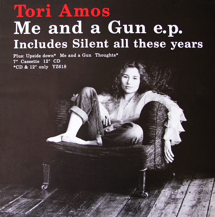 aresluoga's tweet photo. Five promotional singles were taken from #ToriAmos's 1992 debut studio album, #LittleEarthquakes.
#MeAndAGun / #SilentAllTheseYears (UK #26)
#China (UK #51)
#Winter (UK #25)
#Crucify (UK #15) https://t.co/s6TOArhfwb
