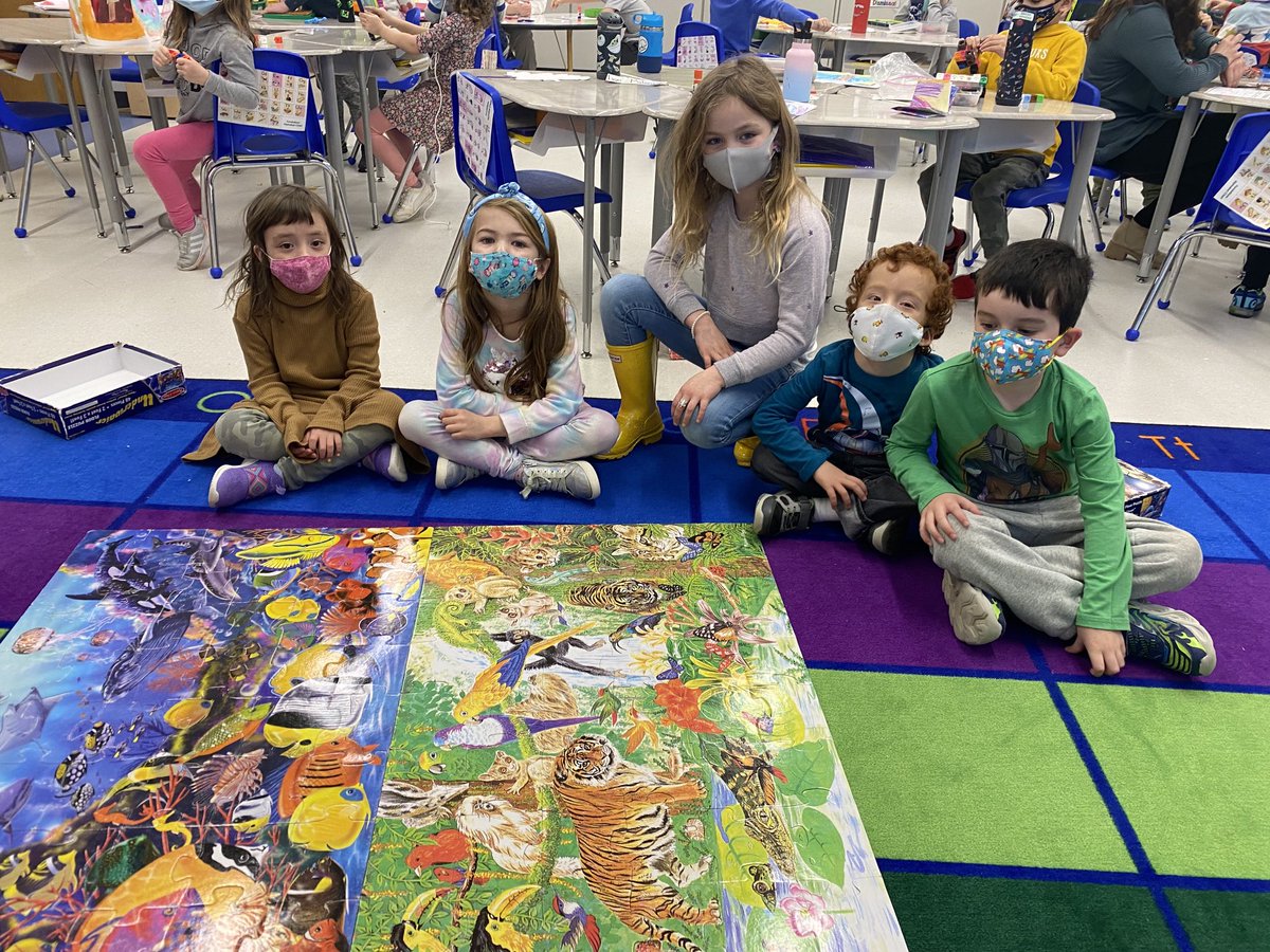 MrsGibson6's tweet photo. They did it! #fhleads https://t.co/GnoSb8k3pB