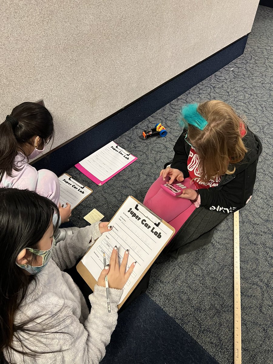 MsCaseyTaylor's tweet photo. Earlier this week we built cars out of the @VEXRobotics kits. Now we are writing, experimenting, measuring, estimating, converting, graphing &amp; working as a team! Thanks for teaming up with us @o_cristie72 💥🤖 @FESTigersHSE https://t.co/NL6eUhjleM