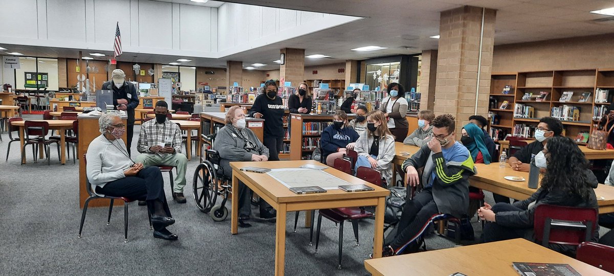 rvabmdavis's tweet photo. Thank you to family members and representatives from the Friends of the Sons and Daughters of Ham Cemetery who came to share about black history in Henrico county with our African American history class. @suzannestockman @hcpslib @godwin_library https://t.co/tltBG9jDDd