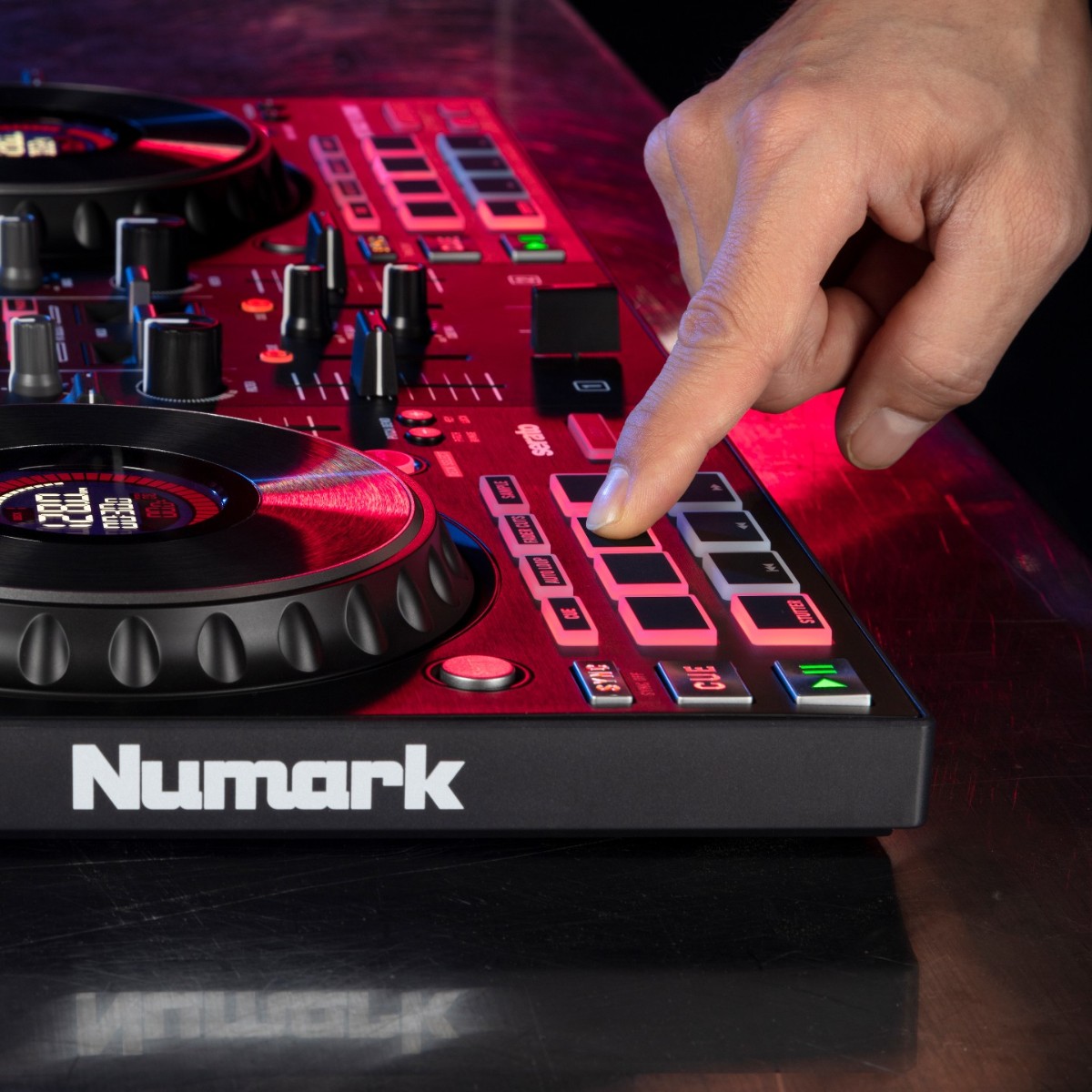 CONTROLADORA DE DJ NUMARK MIXTRACK PRO FX
