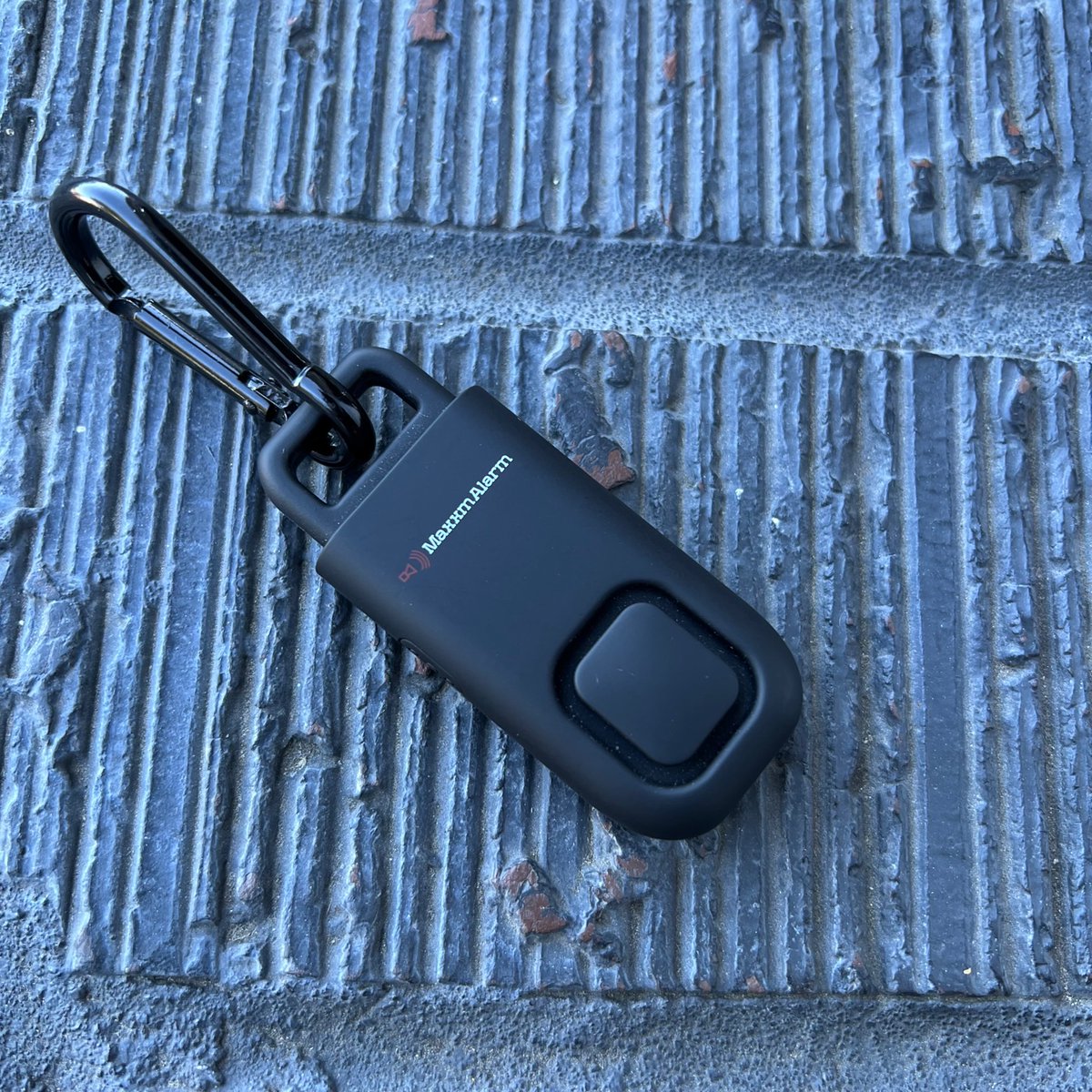 MaxxmAlarm's tweet photo. Feel safe wherever you go when you have your MaxxmAlarm with you to give you peace of mind!

#MaxxmAlarm #emergency #safety #shopsmall #familysafety https://t.co/Ikb63TuGv4