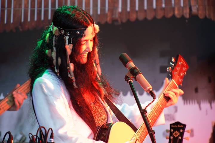 #Listen 'Friday Tunes' on the blog wp.me/paKe4-bMJ with songs by Michel Montecrossa &amp; Mirakali @lebalzin <a href="/ejlazar/">Retweet🔁R🔁Us</a> <a href="/mhall55nine/">Michael Hall</a> <a href="/Hundjavelen/">Dan Magnus Lundgren</a> <a href="/BetweenTheSun/">Anna Le Doux</a> #Montecrossa #Mirakali #onstage #Cyberrock #peace #worldpeace #music #songs #Mirapuri #blog #rtArtBoost #MuseBoost