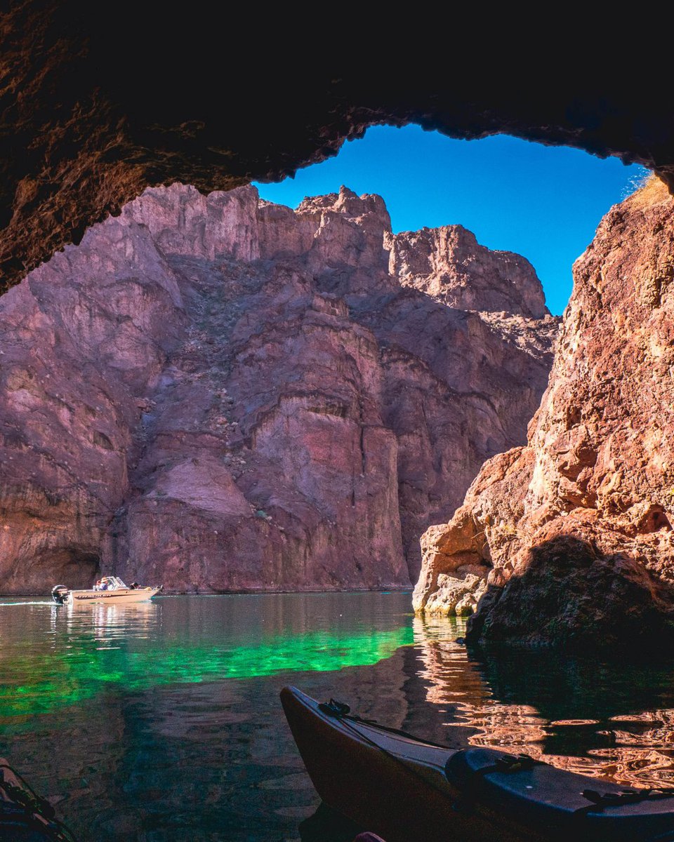 LasVegasKayak's tweet photo. The Emerald Cove in Las Vegas happens to be one of the BEST places to kayak! ✅ Check out our most recent blog to see why this is a place you won't regret visiting: https://t.co/gQU5eax0Uh
#EmeraldCave #PlacesToGo #Outdoors #NatureLovers #Kayaking #Exploration #EmeraldCove https://t.co/GmJrYFRdxJ