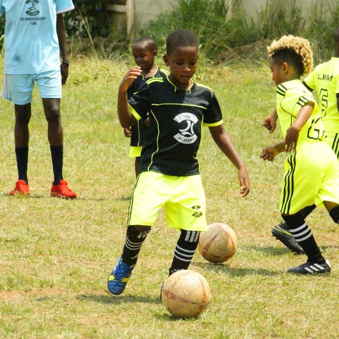 tsa_uganda's tweet photo. Your Saturday plot should be Daffodils Primary School as The Soccer Academy - TSA uganda intensifies training for various age groups ranging from 4-17 years.

#WeAreTSAUganda https://t.co/Q8PcFo8UjX