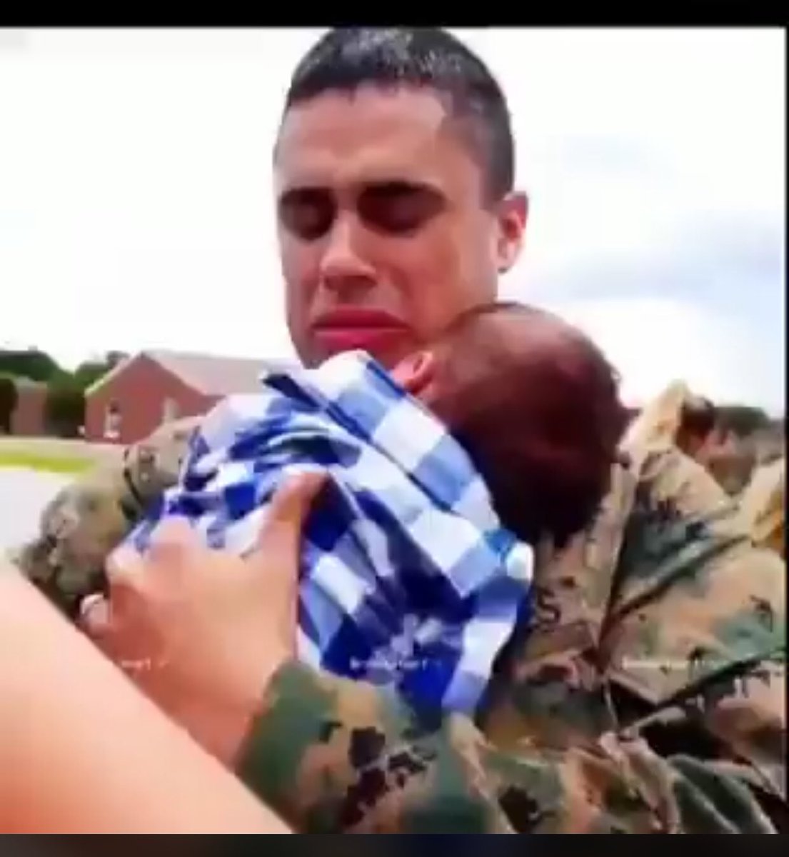 Alpha_mexzy's tweet photo. Fathers are crying that their sons are gone.
Mothers are weeping for their unborn child.
Let’s make peace ✌️ with each other and let’s stop the killing and we will be great. 

#UkraineRussia Kyiv #Putin NATO #Ukraine https://t.co/IxsA4eNz9G