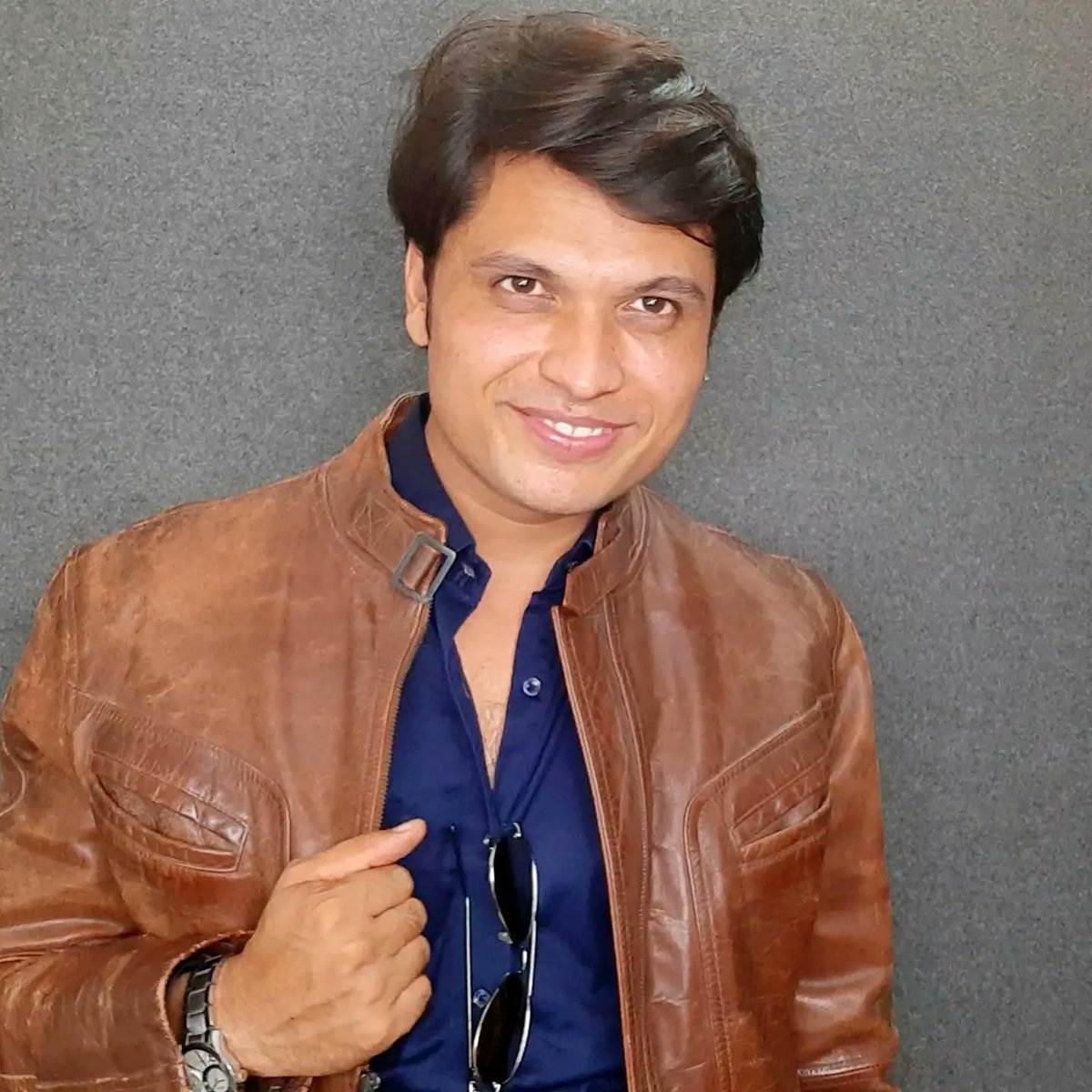 vidvathpandey's tweet photo. जो चाहती दुनिया है वो मुझ से नहीं होगा,
समझौता कोई ख़्वाब के बदले नहीं होगा।
~ शहरयार
#actmkp https://t.co/Gs8p3kQ8li