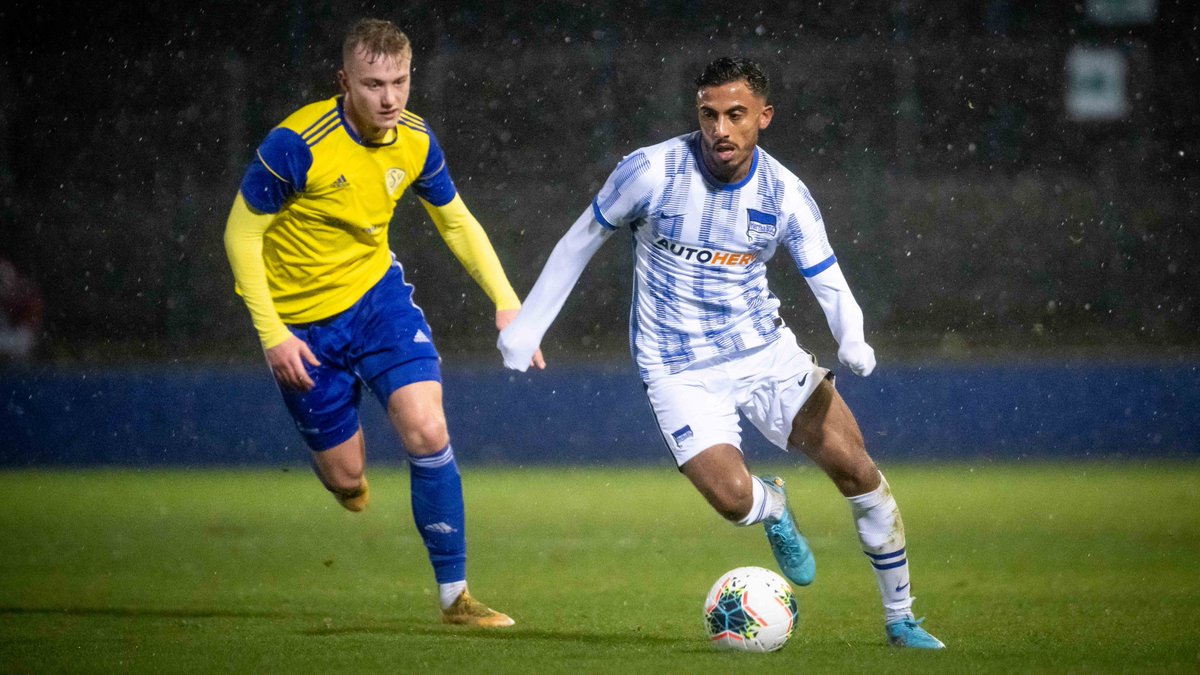 HerthaBubis's tweet photo. 35': 📸📸📸
#BSCU23 #BSCL63 | 2:0 | #HaHoHe https://t.co/lOdBjMaH67