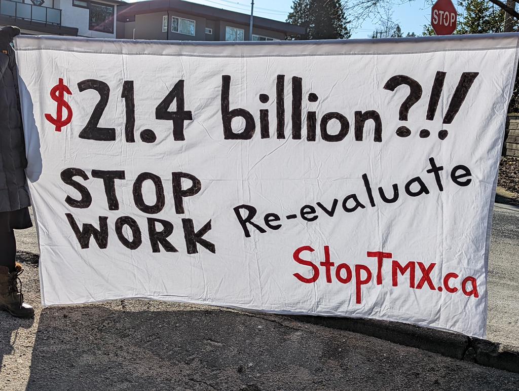 PPSTMX1's tweet photo. Nice day for an action. #stopTMX https://t.co/5OMyU5AZEB