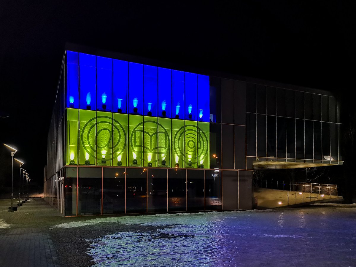 💙💛 #StandWithUkraine