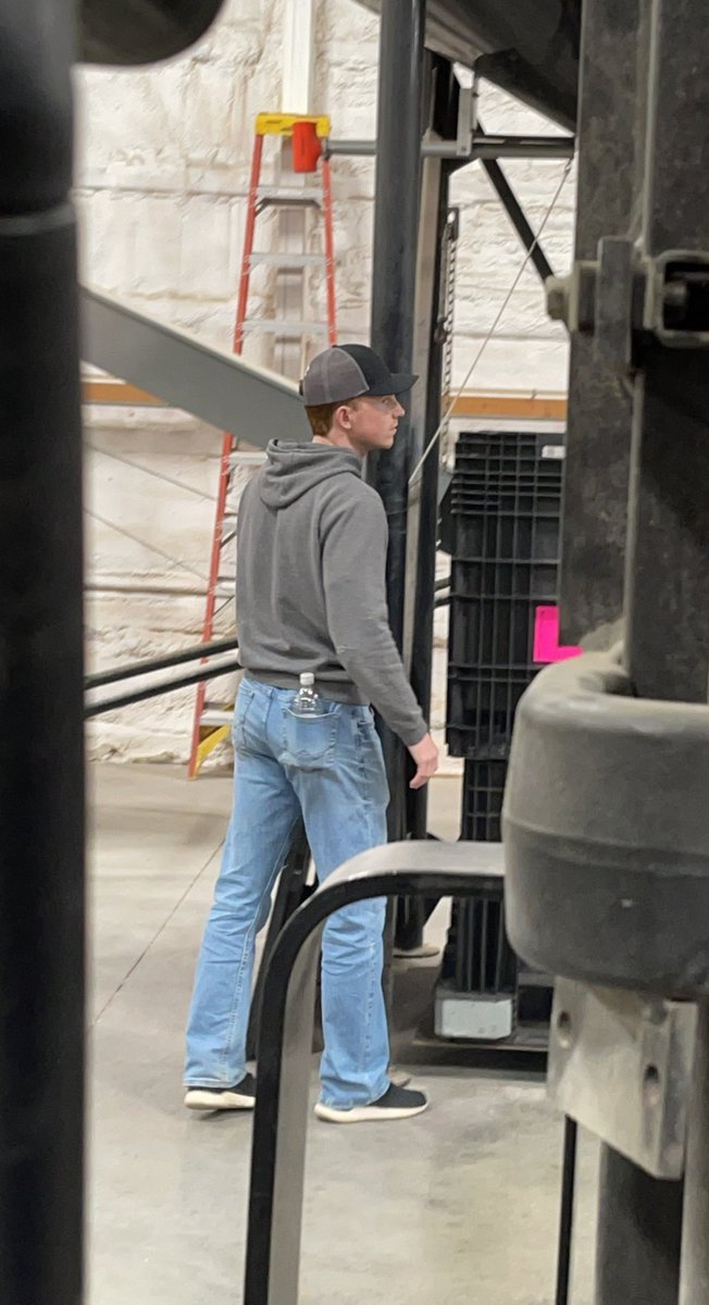 channelcss's tweet image. It’s nice to have great support from @DirectEntInc and a salesman @Cameron91376872 that’s not afraid to jump in and help. @goillini94