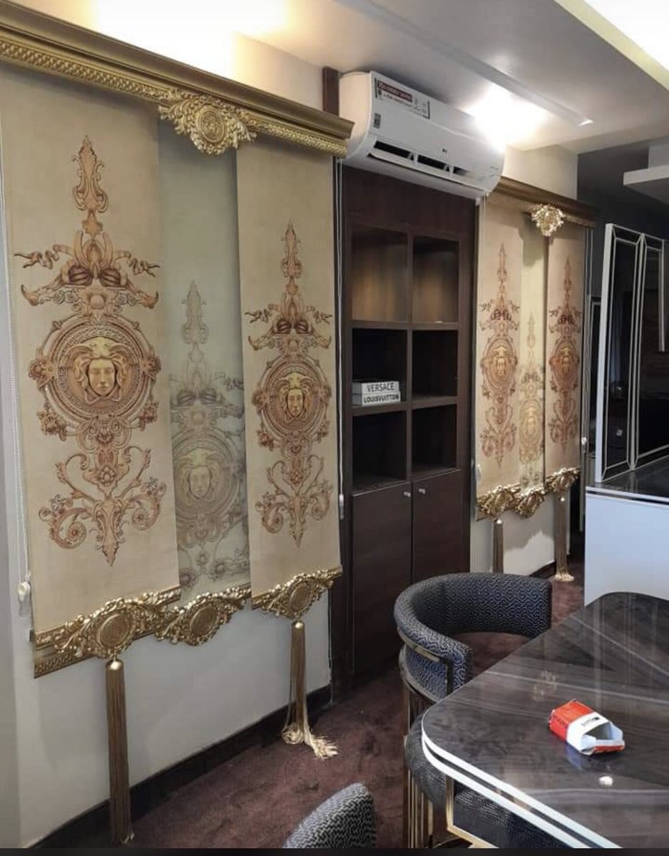 PhermightC's tweet photo. Royal window blinds https://t.co/KdMLKT8ASR