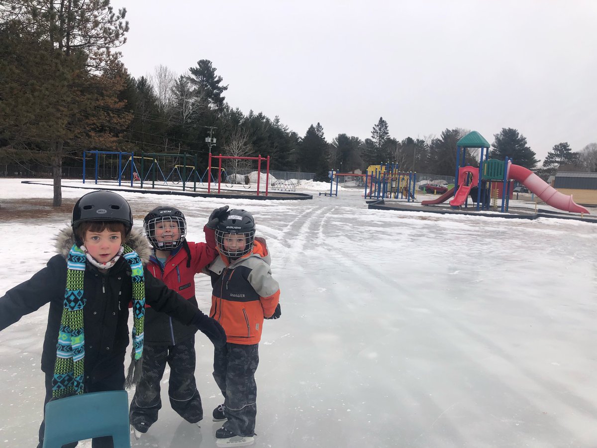 AveMcadam's tweet photo. When the playground gives you lemons, you make lemonade. 

Our 1-2 students had a blast on the MAS "pond" today @ASD_West @jcrossland15 https://t.co/BxKifcruaR
