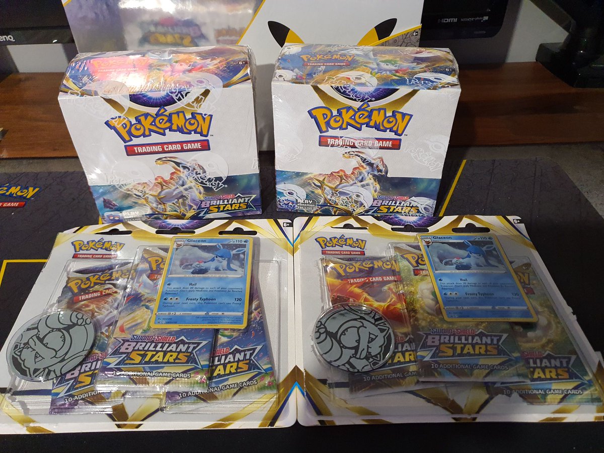 Venner82's tweet photo. opening 2 pokemon Brilliant stars booster boxes 72 packs on tiktok live NOW!!!!

https://t.co/MbkQ0bPUpZ https://t.co/GFP5ngEmUd