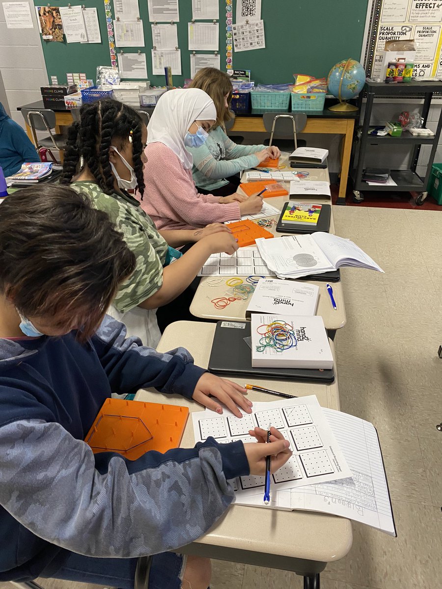 CLAchargers's tweet photo. Shout out to @CindyCliche1 &amp; Dr. Winters for their math manipulative PDs. We have some engaged 5th graders diving into 2-D shape attributes with their new geoboards. #caringLEARNINGachieving https://t.co/DC466Qi1m6