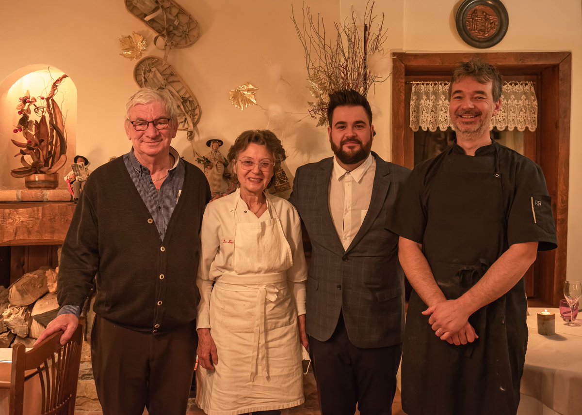 itinera_magica's tweet image. Un spa magnifique, 3 générations travaillant ensemble et les meilleurs tourtons du #Dévoluy : voilà la recette gagnante de l’hôtel spa restaurant de la Neyrette. Coucher de soleil succulent au cœur des Hautes #Alpes ! 📸 @Foehn_Photo #MagnifiqueFrance