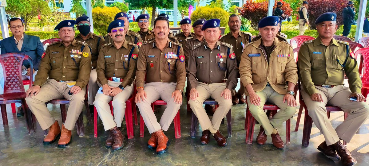 Keeping our heads &amp; hearts together in the right direction! Always prefer to work with a team instead of going solo as much can be accomplished through teamwork.The collective efforts of our reliable colleagues &amp; subordinates never let us down.

<a href="/CMOfficeAssam/">Chief Minister Assam</a> 
<a href="/assampolice/">Assam Police</a>