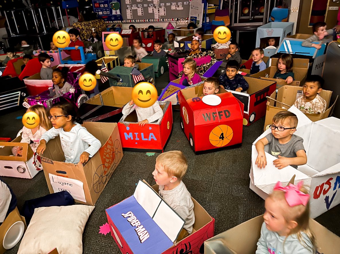 BCEWheeler's tweet photo. It’s our annual Pre-K Drive-In! Our kids safely drove, flew, and floated their way to school this morning. @BearCreekElem @BCESVillarreal @Martin_prek @MsMaryKateAdams @EarlyGcisd https://t.co/3Vny5sGmIV