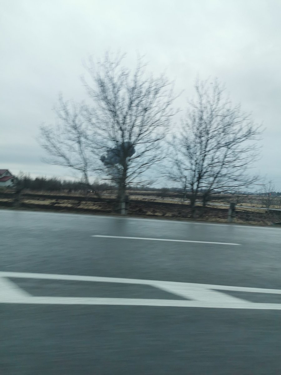 bogdan_i_tanasa's tweet photo. Yesterday morning I was planning the on-site visit to the #EU funded projects in #Ivano-Frankivsk. The sound of military aircrafts and wave of #missles put me on the run back home. Now I am waiting for families of my friends/colleagues to reach safely the #RO border. STOP THE WAR https://t.co/tbwJ6RWRpa