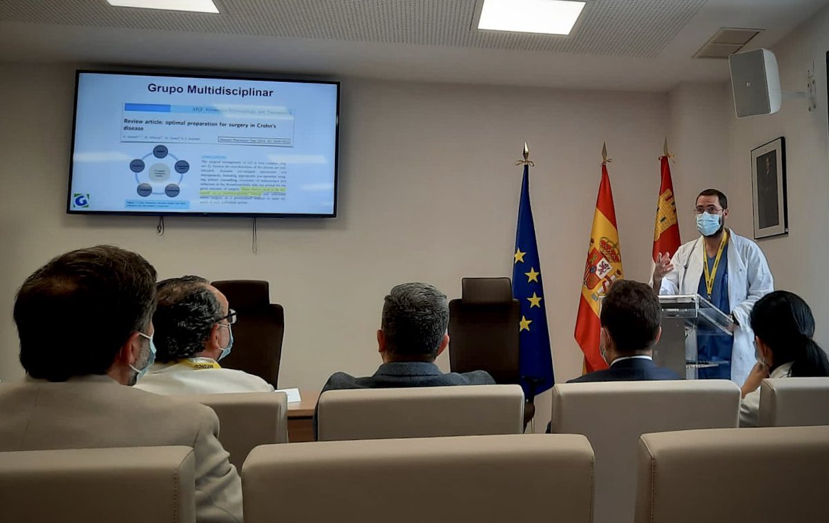 Curro_Blanco's tweet photo. La Unidad de Enfermedad Inflamatoria Intestinal del #HUSA ha recibido hoy la Acreditación como Unidad Avanzada de @geteccu , entregada por su Presidente @manu_barreiro.
Es un orgullo poder trabajar como cirujano en este excelente Grupo Multidisciplinar

#EII #IBD #JuntosSumamos https://t.co/upcxblgr56