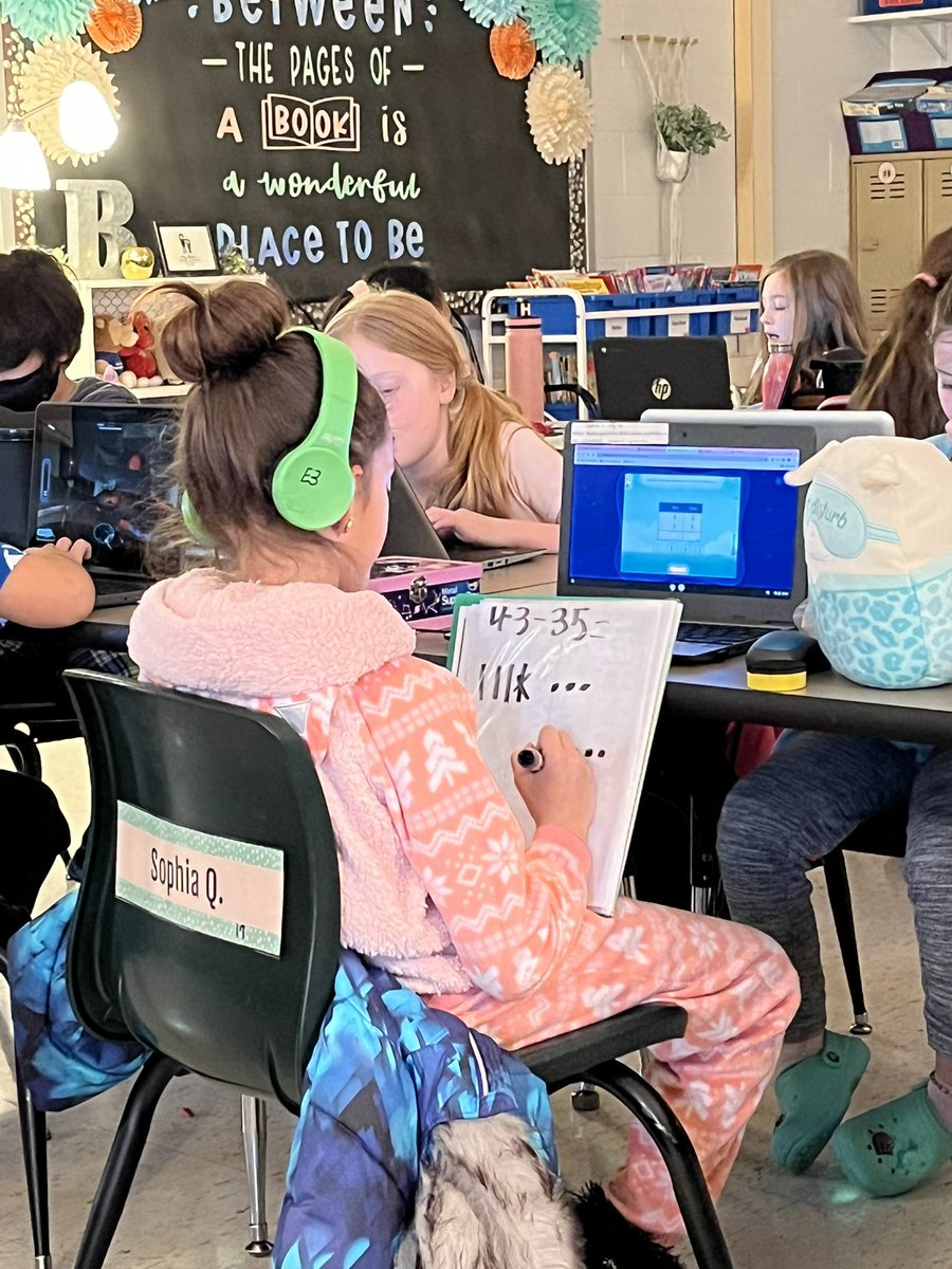 blair_class's tweet image. What a hard working mathematician who is using the math strategies she has learned @BriarwoodES! 💚
@SplashLearn 
#BW20strong 
#MathLeader