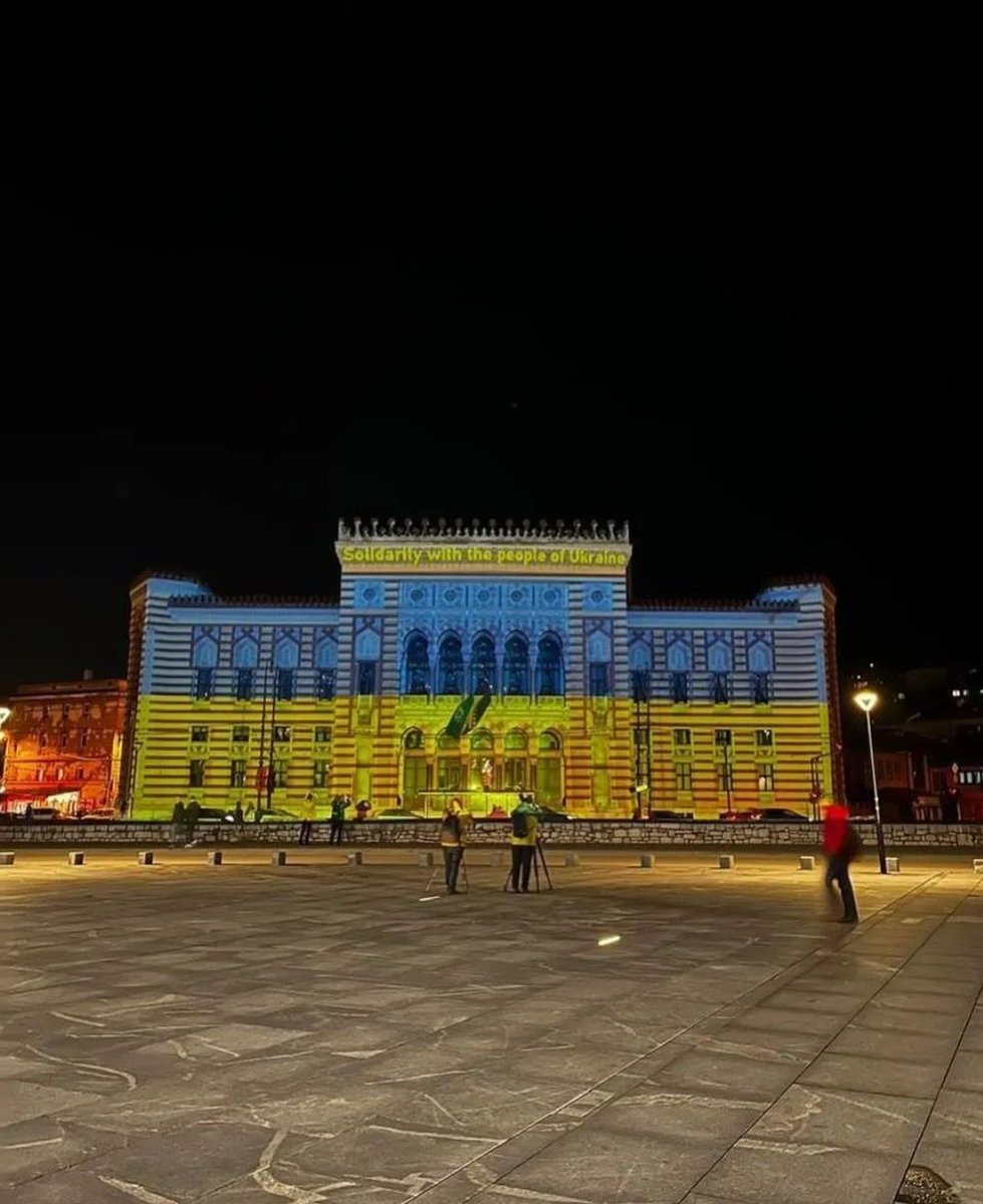 another lost girl 🦋 tweet media