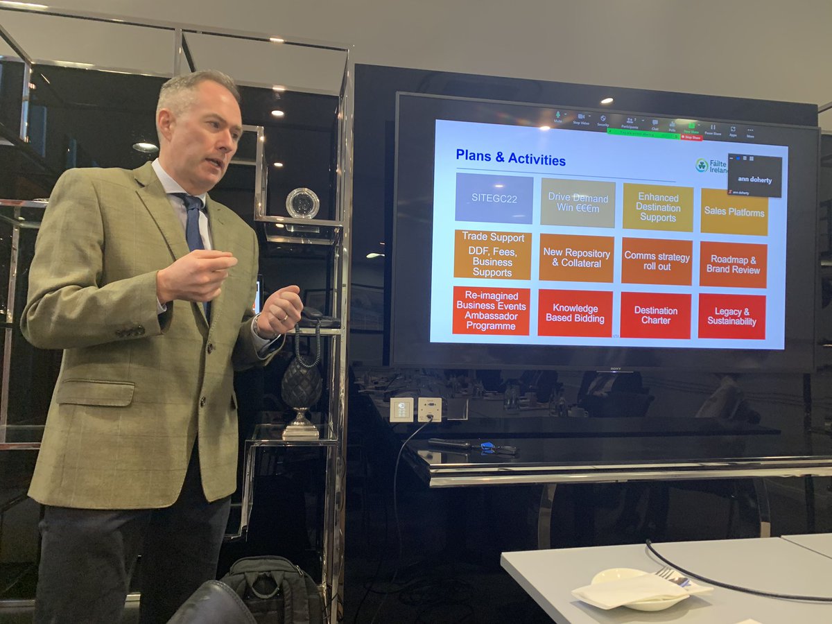 Seamus Heaney Visit Cork tweet media