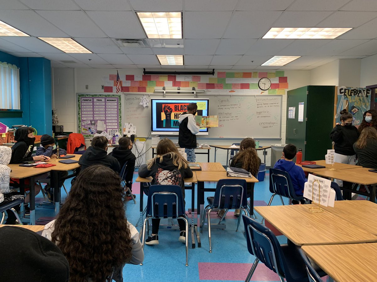 GunstonLibrary's tweet image. That’s a wrap on our African American Read-In in celebration of Black History Month! Thank you so much to all the volunteers who read to our hornets and helped us celebrate Black authors and stories over the past two days!! #BHM 💜💙 @APSLibrarians @Gunston_PTA @APSGunston
