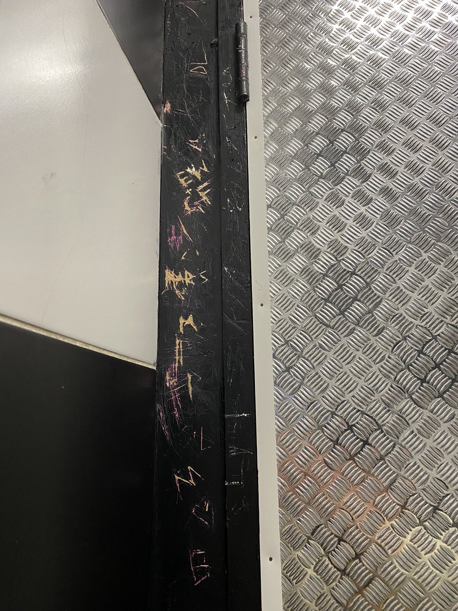 Toilet scraffito - York