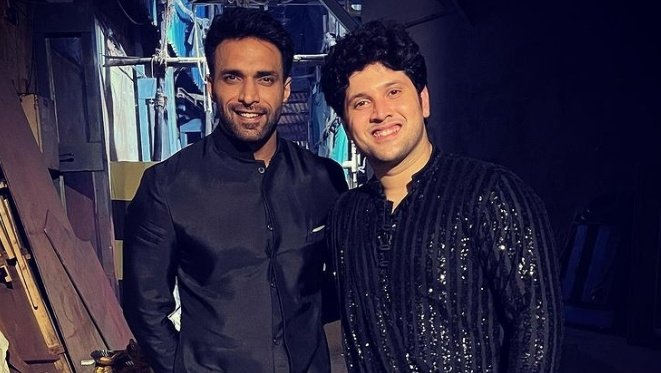 ParodyOfKaran's tweet photo. 150 episodes of Zdmn♥️
I hope you guys are loving and enjoying parodies as much as show♥️🕺

#ZiddiDilMaaneNa #MoRan #KarZi #SidRan https://t.co/KuG4V6Zloa