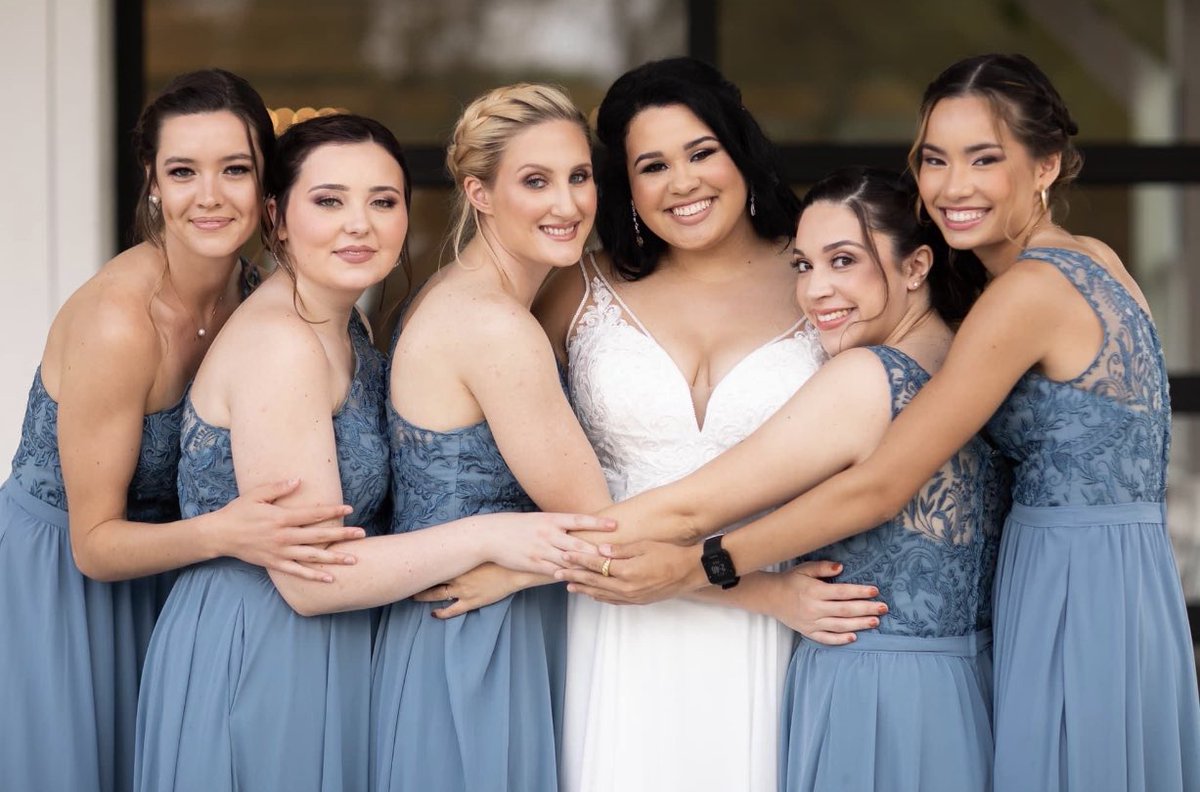 adorechristian's tweet photo. in honor of wedding szn about to start back, here’s my girls! #MUA #BeyondBronzed✨ https://t.co/LpKmarHRxC