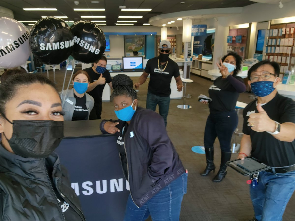 Happy S22 Launch Day!