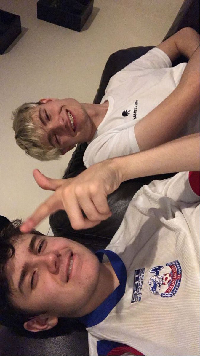 danlelsaunder's tweet image. happy fuckin birthday bro 

lots of love grant have the best day x @TomGW_