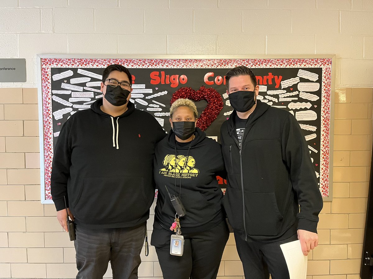 KimJRedder's tweet photo. All Black everything for Blackout Friday at Sligo today! Sligo Black History Month Spirit Week! @PBilock @APImamura #BlackHistoryMonth  #Sligostrong #BlackoutFriday #allblackeverything https://t.co/3tMAo1rGgo