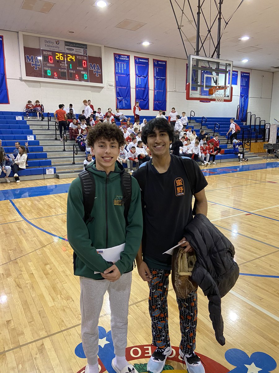 Gators have two shooters advance to the Sectional in the IHSA 3 point shootout! AJ Demirov made 11 which was top score at the Marmion Regional. Arnav Jain made 10 good enough for second. They will shoot next Friday at the Swamp!