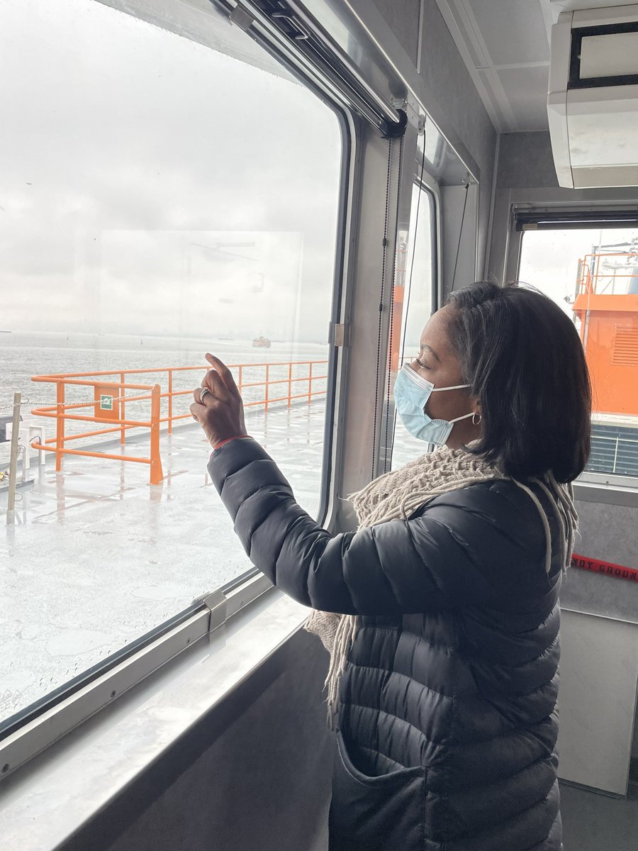 CMBrooksPowers's tweet photo. As we continue to celebrate #BHM and all of the contributions of Black Americans, I was honored to join @NYCMayor, @NYC_DOT, elected officials and community leaders, along with the descendants of the #SandyGround settlers for the commissioning of a Staten Island Ferry. https://t.co/G0GHJ9p2kG