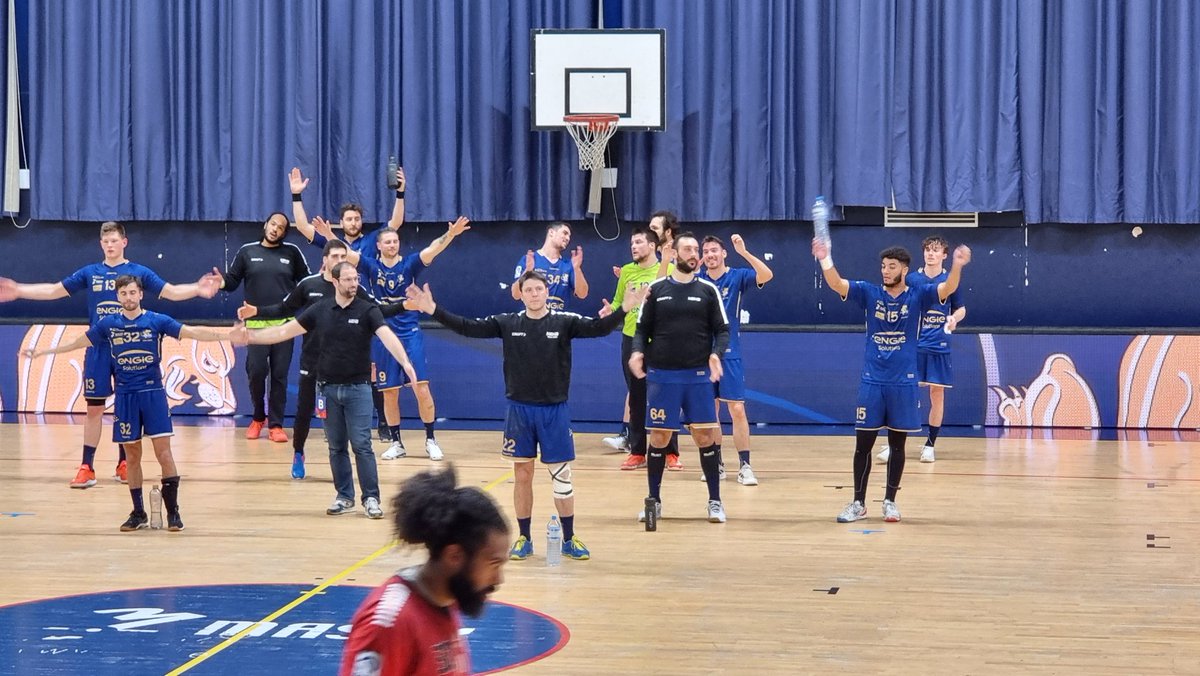 YannPetel's tweet photo. @MEHB_officiel 
Belle victoire contre Valence
Belle image pour l'Essonne
Belle image pour l'île de France 
Belle prestation du Handball français
@nicolas_samsoen
@durovray 
@sandrinegelot
@vpecresse
@karampatrick https://t.co/VZQHyyCdsN