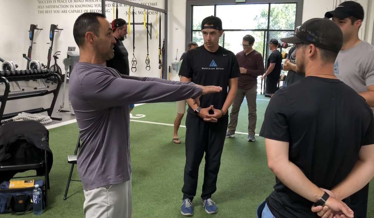 Coach_BrettB's tweet photo. Attention to detail in coaching and communication is more than clarity and conciseness.

There are more than 26 variables that impact message delivery- from tonality and cadence to haptics, kinesics and use of persuasive devices.

Own your interactions to become a better coach. https://t.co/kDQVnfkpgy
