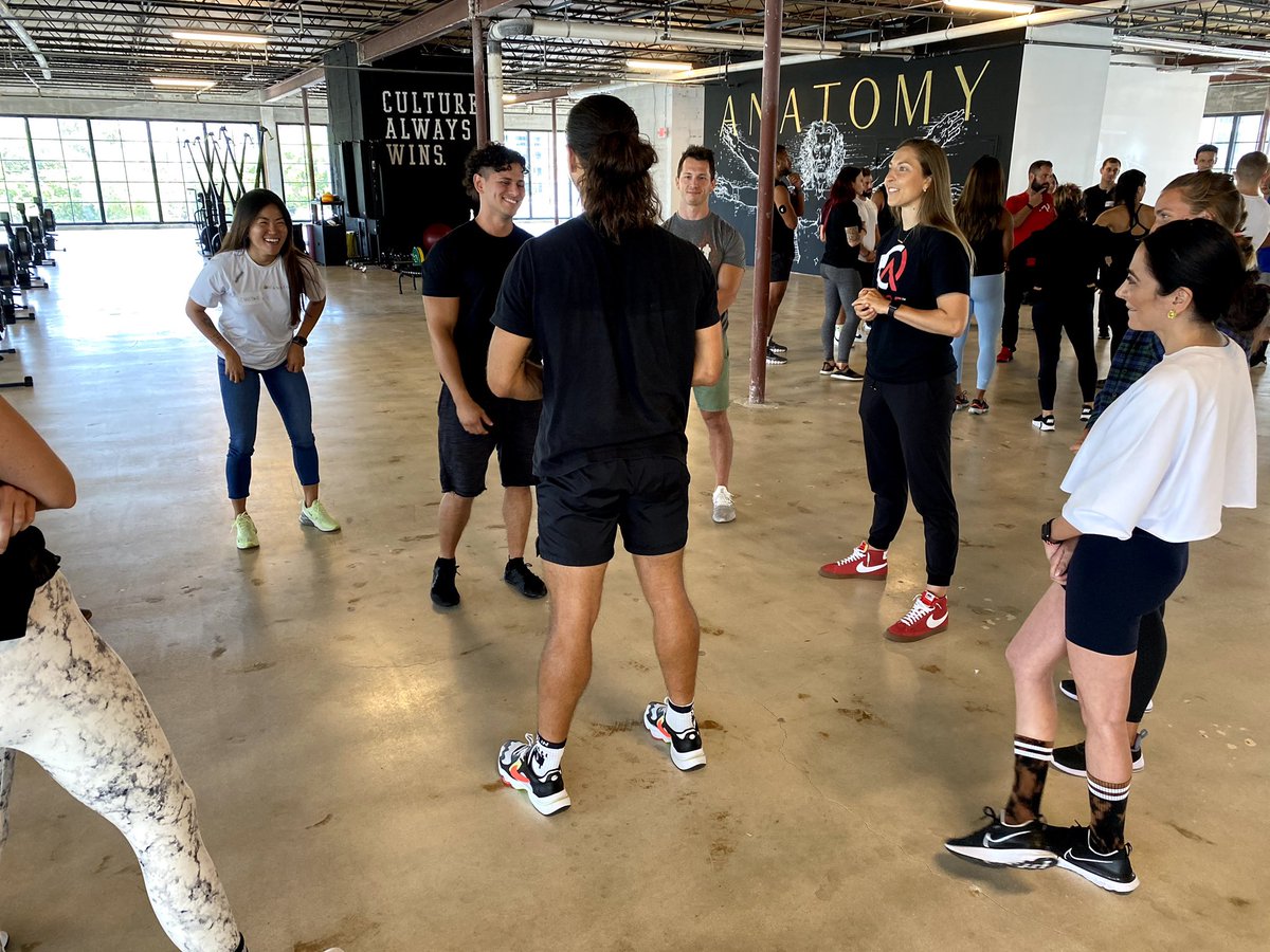 Coach_BrettB's tweet photo. Attention to detail in coaching and communication is more than clarity and conciseness.

There are more than 26 variables that impact message delivery- from tonality and cadence to haptics, kinesics and use of persuasive devices.

Own your interactions to become a better coach. https://t.co/kDQVnfkpgy