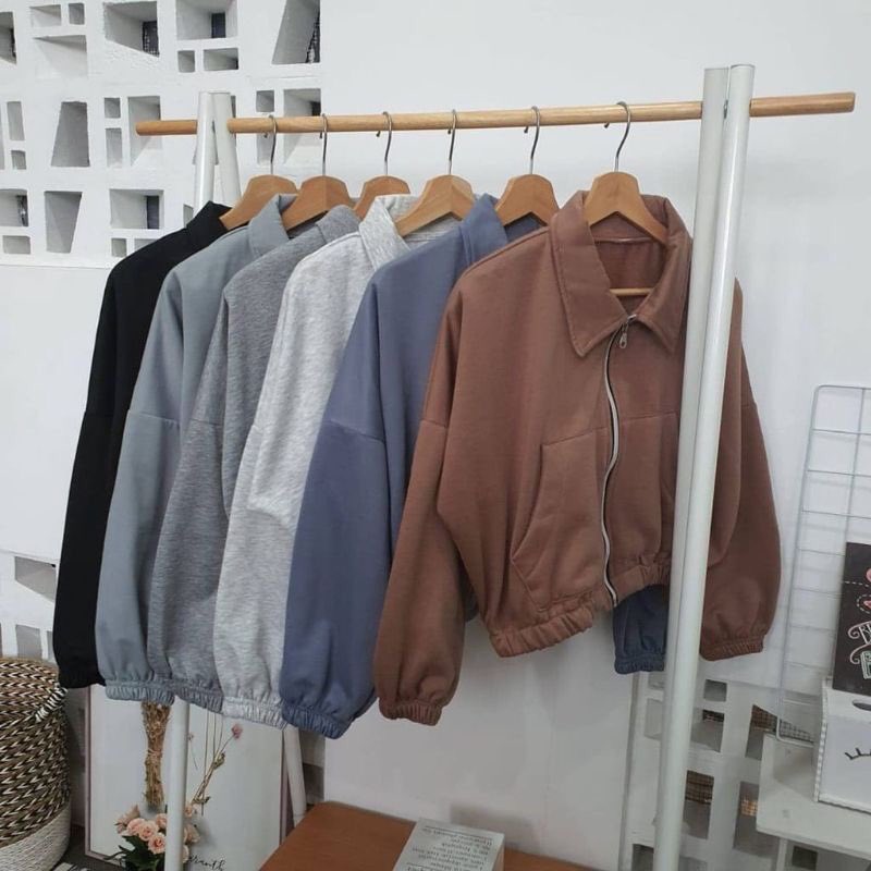 checkoutyuk99's tweet photo. Collar crop jacket cuma 40ribuan aja ✅ beli disini https://t.co/TgebueKsf2 cocok banget dipake mix n match bareng outfit kesayangan kalian 🤌🏻

#shopeehaul #racunshopee https://t.co/PlRGjRAE98