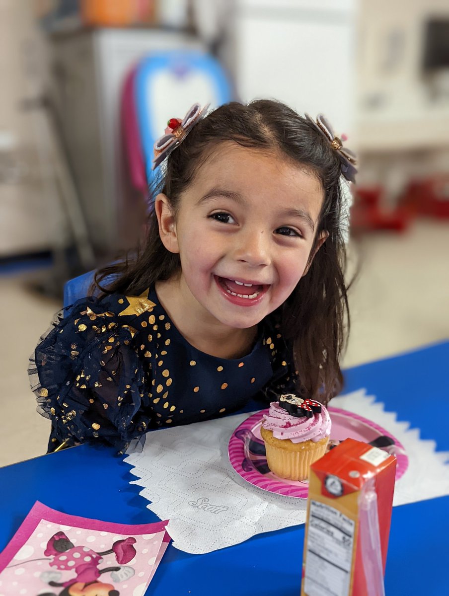 Mrs_Garofalo's tweet photo. We had so much fun celebrating Ava's birthday today! 🎉🎈🎂 https://t.co/ehIzs7Wp9b