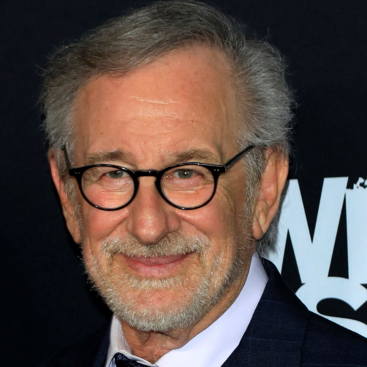 Variety's tweet photo. Steven Spielberg is developing an original feature film based on the character of Frank Bullitt, the San Francisco cop first played by Steve McQueen in the iconic 1968 thriller, “Bullitt.” https://t.co/jVYw2QRXYh https://t.co/5R3YCBVOUs