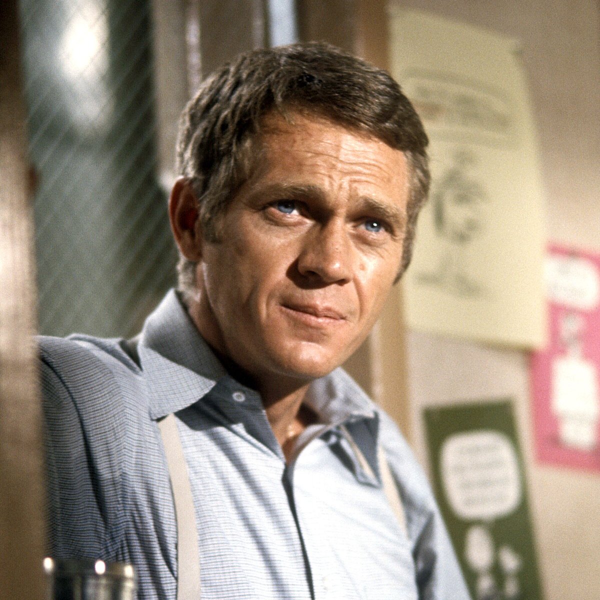 Variety's tweet photo. Steven Spielberg is developing an original feature film based on the character of Frank Bullitt, the San Francisco cop first played by Steve McQueen in the iconic 1968 thriller, “Bullitt.” https://t.co/jVYw2QRXYh https://t.co/5R3YCBVOUs