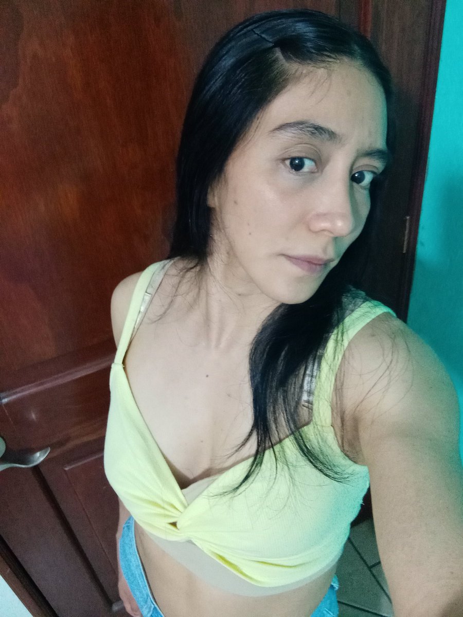Vianeicita's tweet photo. Pues yo soy team calor.
#notfilter #notmakeup https://t.co/9Z5N7Fcr5r