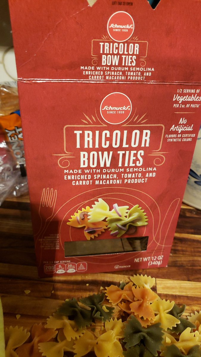 KingHopHead's tweet photo. @SchnuckMarkets can someone explain to me why there is maggots in my pasta? Would greatly appreciate it. https://t.co/uWGc3RLop6