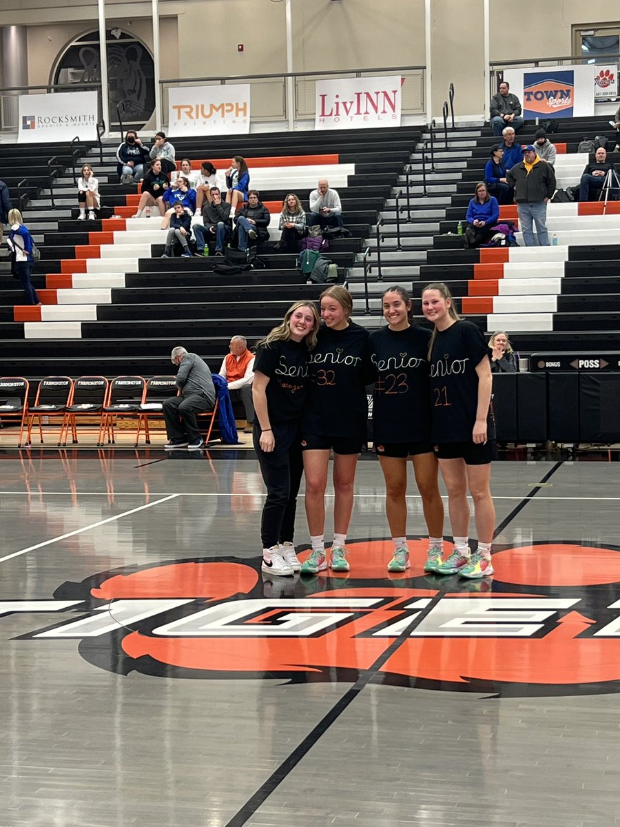 FHS_gbball's tweet image. Senior Night!! So grateful for these 4 amazing ladies!!