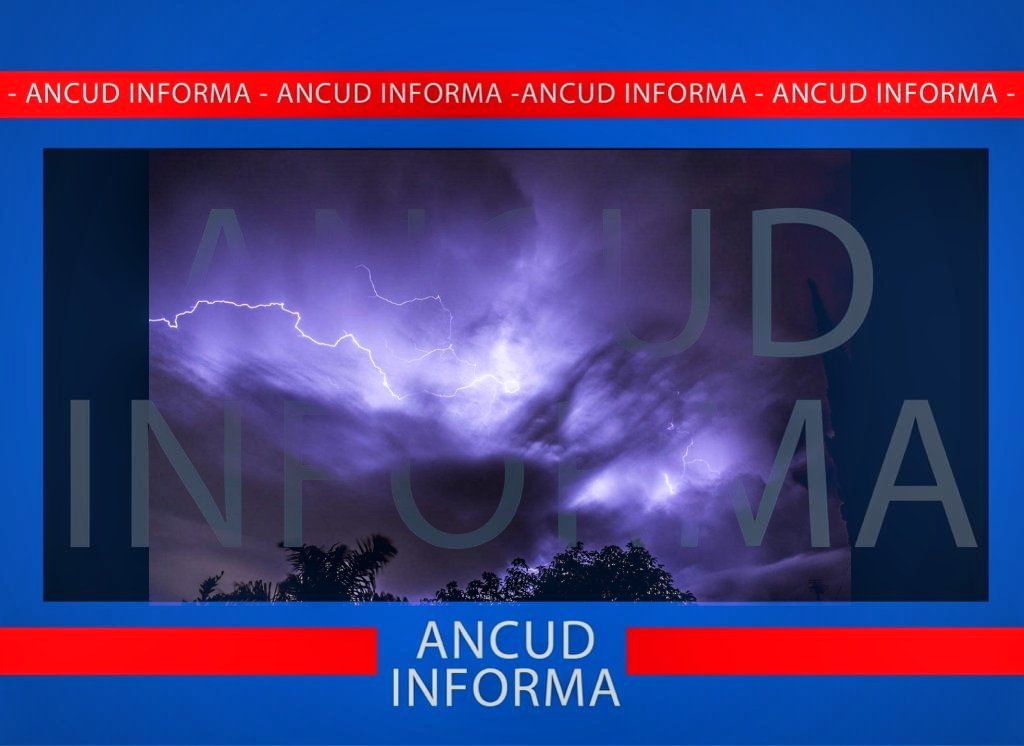 🔴#Chiloé: A esta hora se registra tormenta eléctrica en la parte norte del Archipiélago.⚡