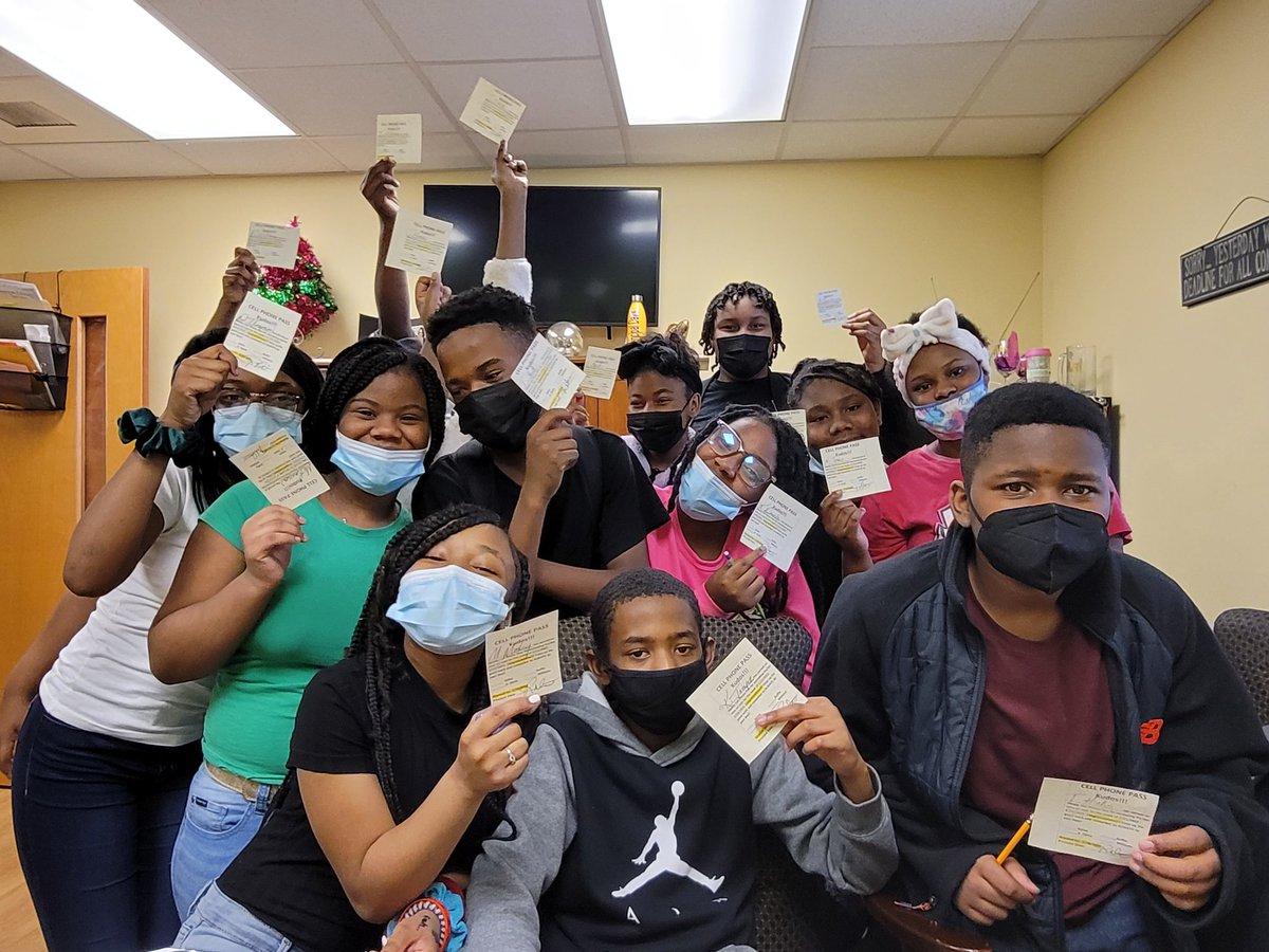 MitchellOssie's tweet photo. Our scholars are gearing up for ACAP 2022! As a way to incentive students, we are utilizing "creative ways" to motivate them to do their best! Kudos 6th grade scholars for exceeding the (minimum 30 mins. weekly) on iReady Reading and Math! 👍🏾🎉😊 https://t.co/1JY2PUoj8q