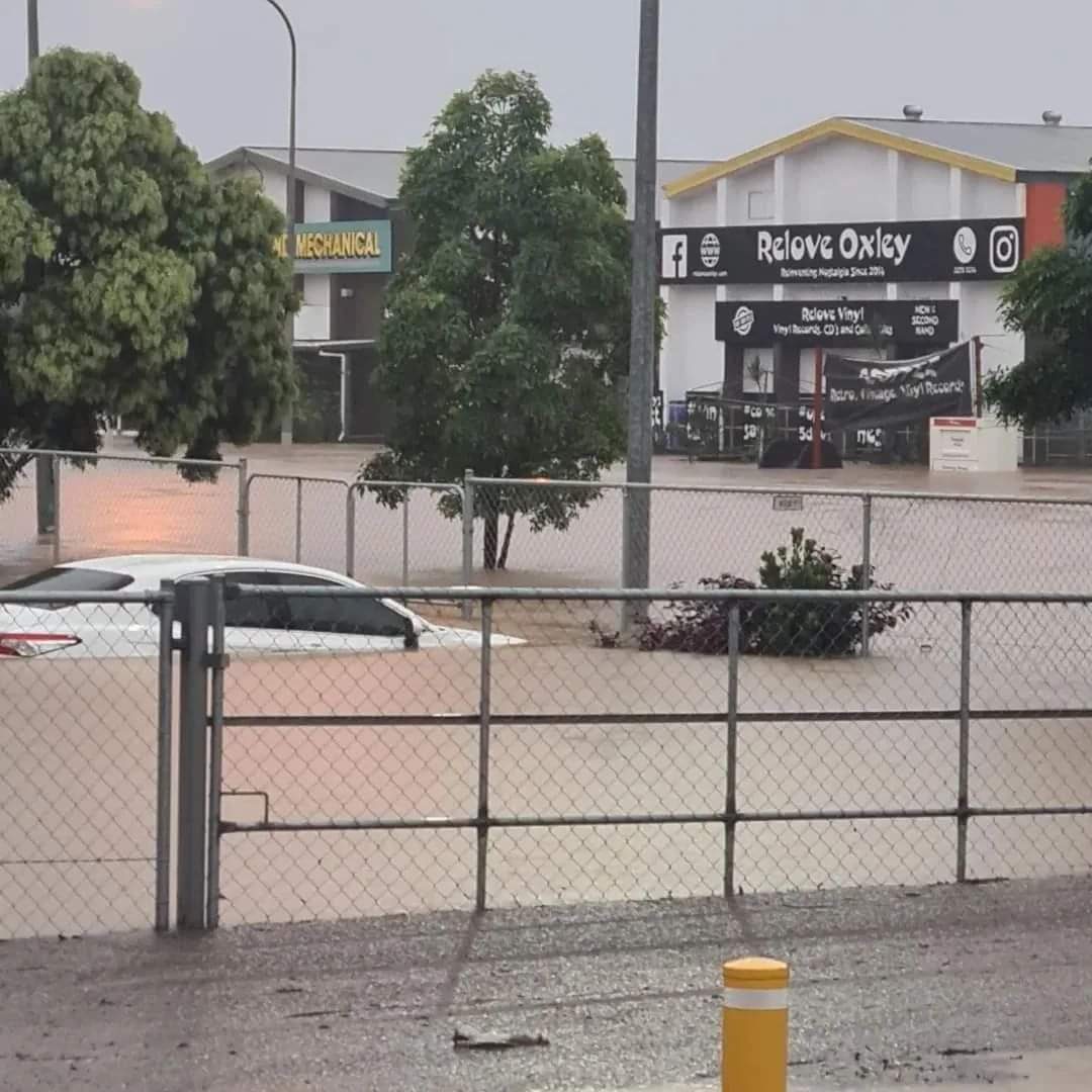 Stole pic from my colleague. #oxley #flood #brisbane #2022 #storm