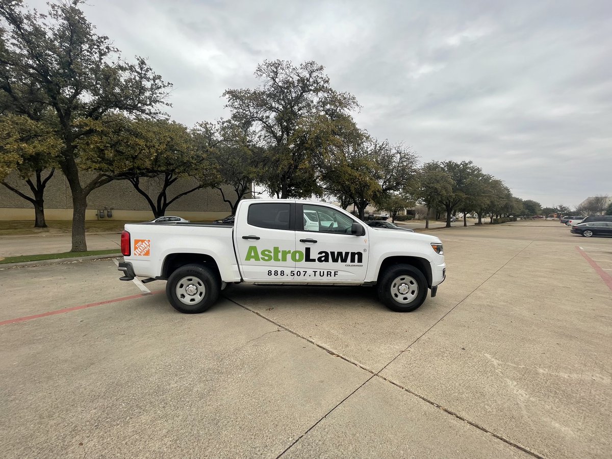 Oscarastrolawn's tweet image. Visiting your local Home Depot soon. #astrolawn #homedepot